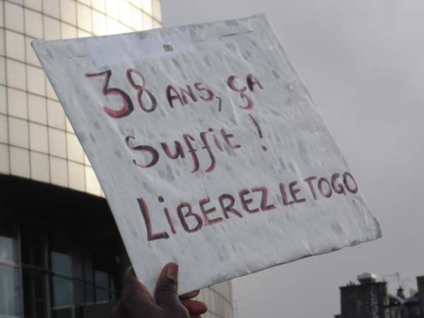 Manifestation à Paris pour la démocratie au Togo 039